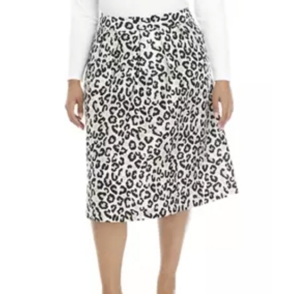 crown & ivy Dresses & Skirts - Crown & Ivy Plus Size Animal Print Midi Skirt Metallic 16W NWT Mobwife